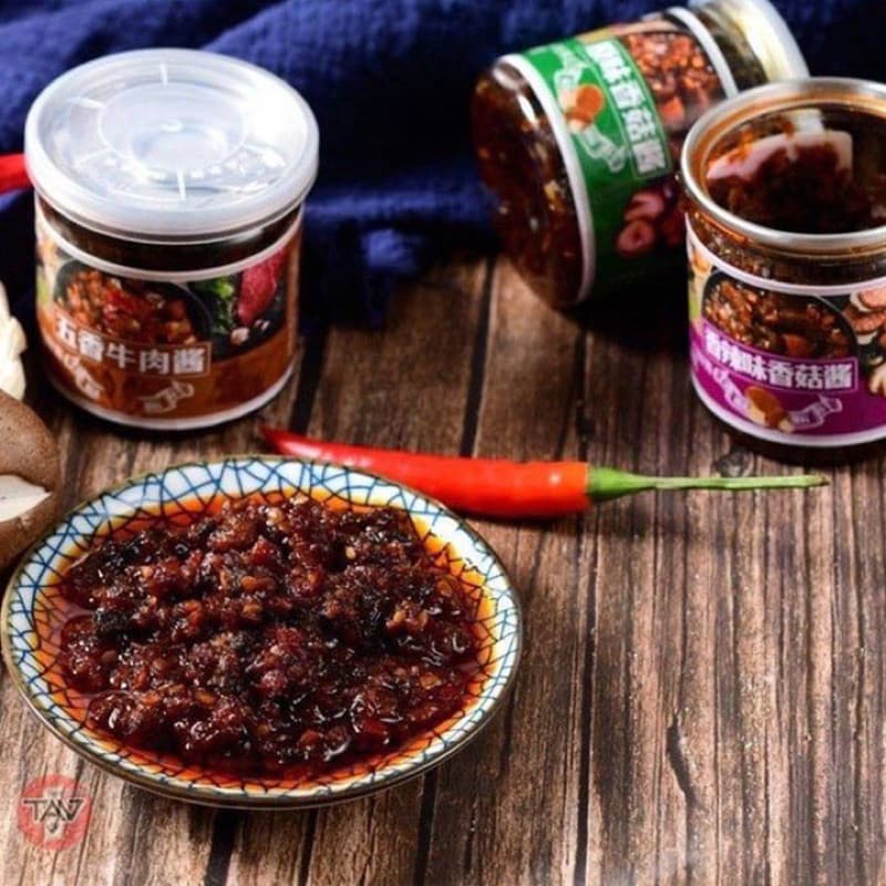 Sốt Gia Vị Thần Thánh Trộn Cơm, Mỳ, Phở Ăn Liền Lọ 100gr