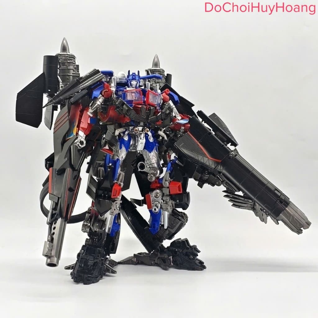 Mô hình Robot Optimus và Jetfire TW 1103