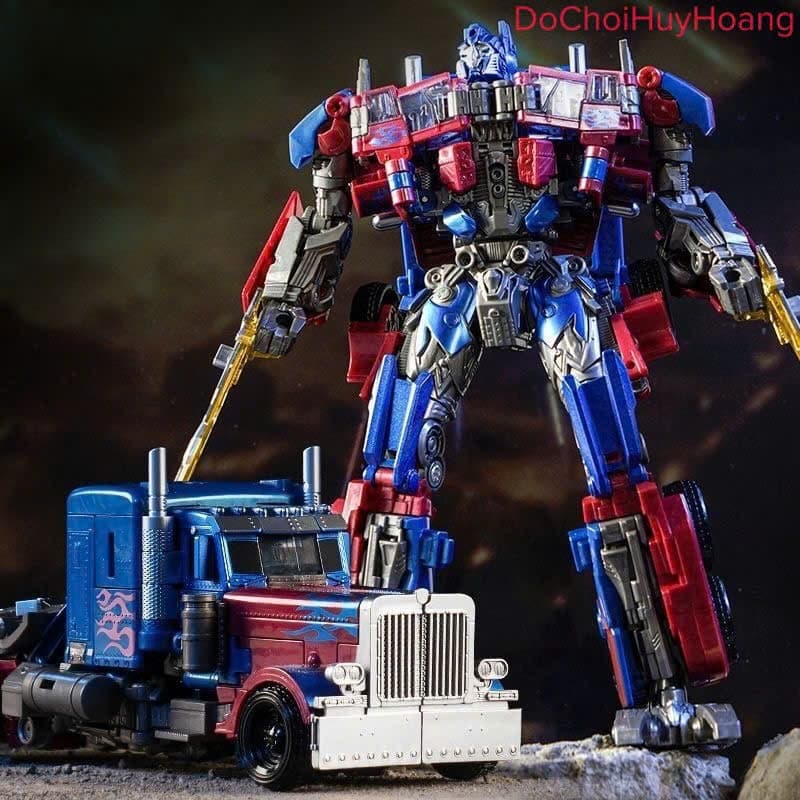 Mô hình robot Optimus biến đổi thành xe 18cm SK14